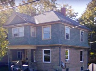 615 W Wall St, Morrison, IL 61270