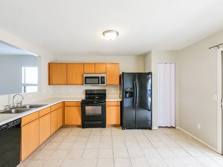 11815 W Columbine Dr — Photo 10