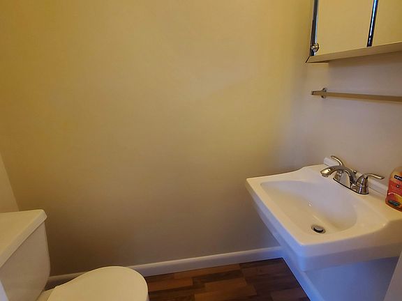 Half Bath (1st floor)