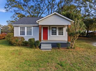 102 Milliken St, Laurens, SC 29360