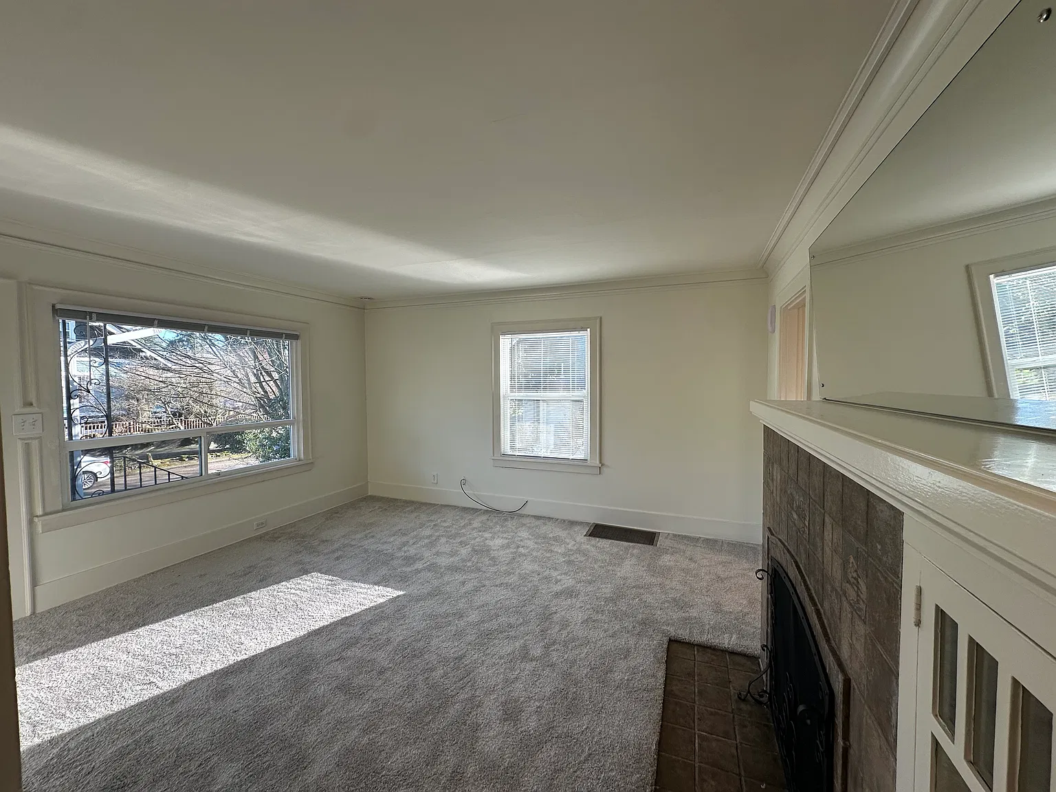 3 bed, 1438 sqft, $3,150 — Photo 4