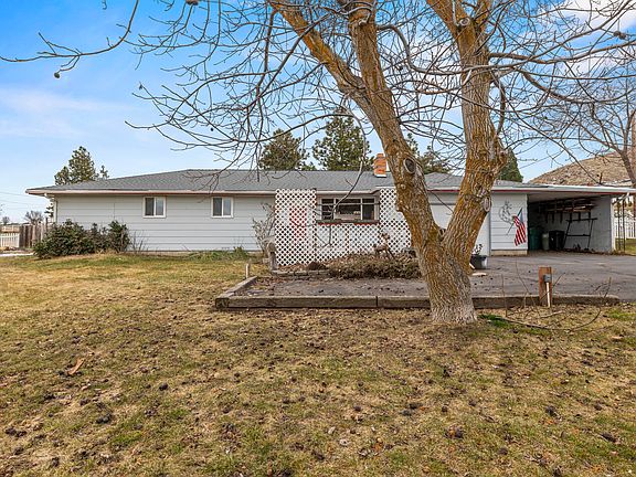 2nd image of 135 Leach Dr