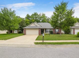 8106 Cedar Point Dr, Newburgh, IN