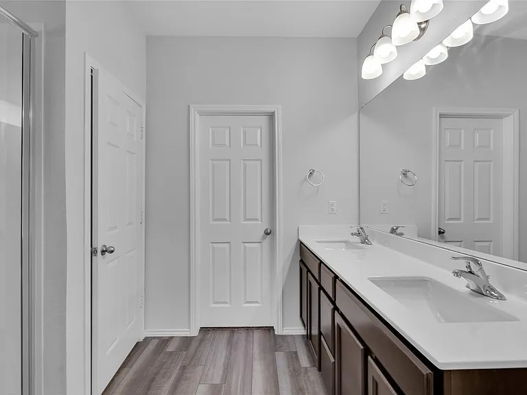 1303 Prospector Trl — Photo 10
