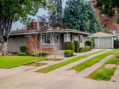 2426 N Adoline Ave, Fresno, CA, 93705