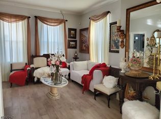 32 Park Ave, Flemington, NJ 08822