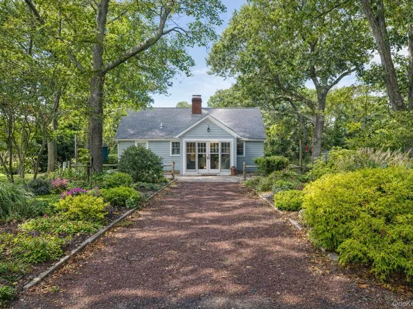 2070 Cedar Drive, Southold, NY 11971