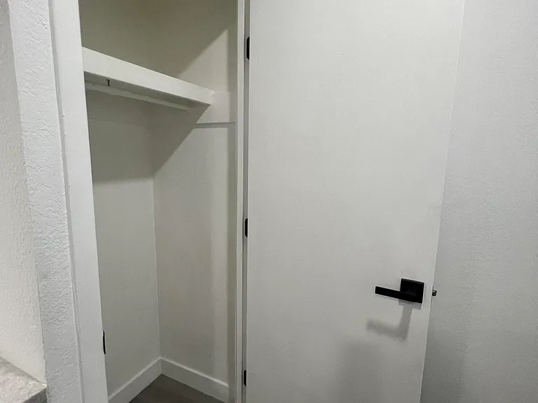353 E Thomas Rd #C104 — Photo 15