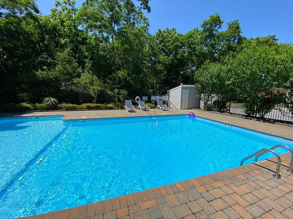 43 Brushy Neck Lane Colonial Arms UNIT 6, Westhampton, NY 11977 Zillow