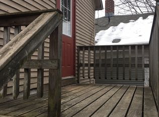 146 Elliot St FLOOR 2-146E, Brattleboro, VT 05301