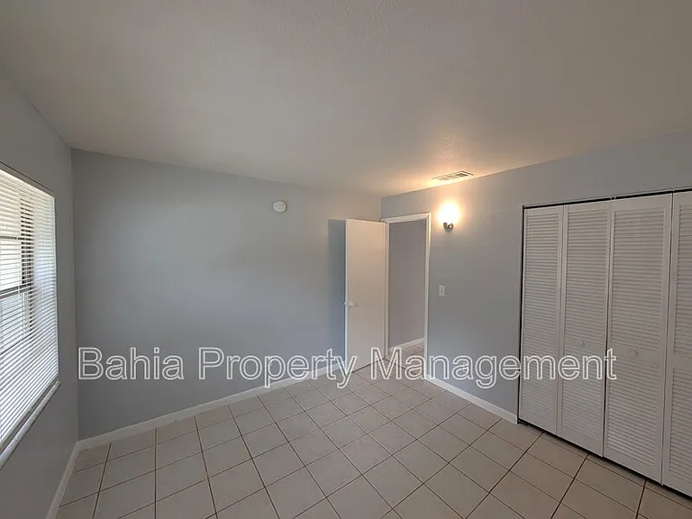 1803 E Humphrey St — Photo 11