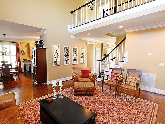 5th image of 605 Topwater Ln