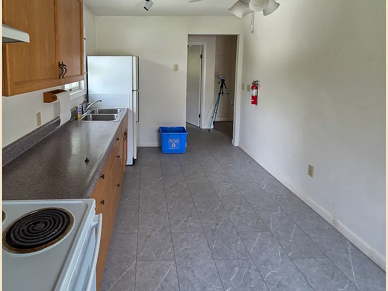 38 Clymer St #2 — Photo 10