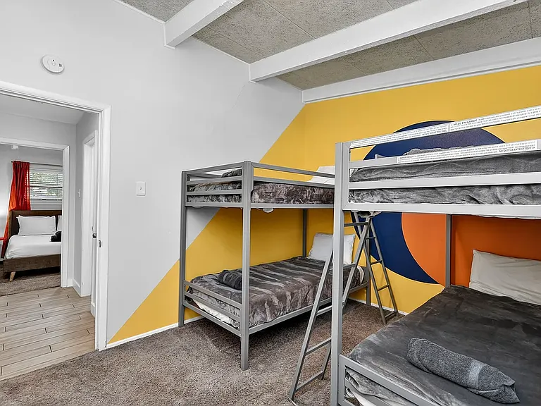 1809 Salem St — Photo 29