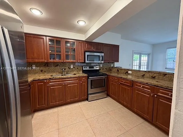 6370 SW 17th St — Photo 3