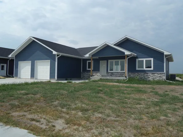 502 W 24th St, Schuyler, NE 68661