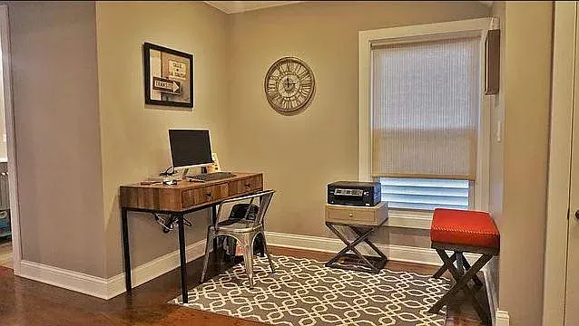 3 bed, 1700 sqft, $3,300 — Photo 2