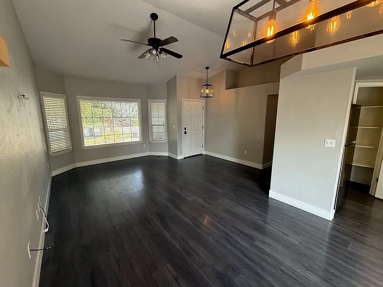 5644 S Daffodil Pl — Photo 13