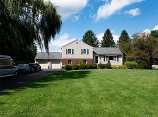 15 Deer View Ln, Poughquag, NY 12570