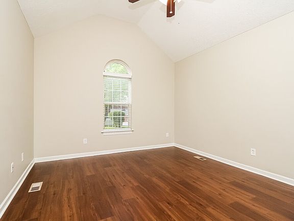 4th image of 1754 Lucille Ln