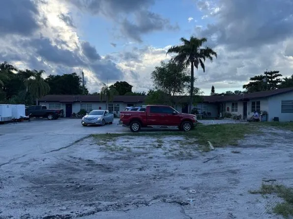 3681 Lakewood Road, Palm Springs, FL 33461