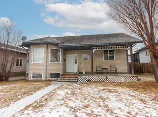 66 S Stanford Blvd, Blackfalds, AB T4M 0L1