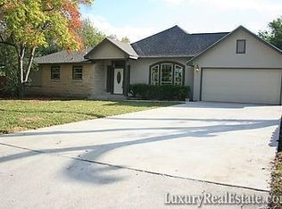 316 Tuttle Rd, Terrell Hills, TX 78209