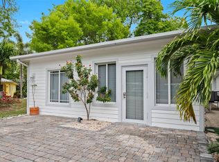 4 Transylvania Ave, Key Largo, FL 33037