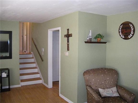 3rd image of 4426 N Walrond Ave