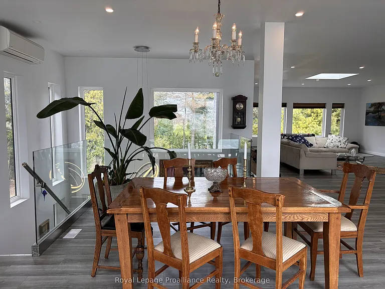 621 Barcovan Beach Rd — Photo 12