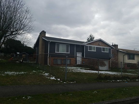 3rd image of 1720 E 62nd St