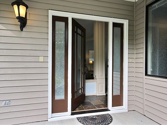 2nd image of 13905 Ash Way
