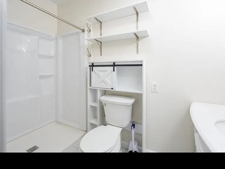 447 Steck St — Photo 12