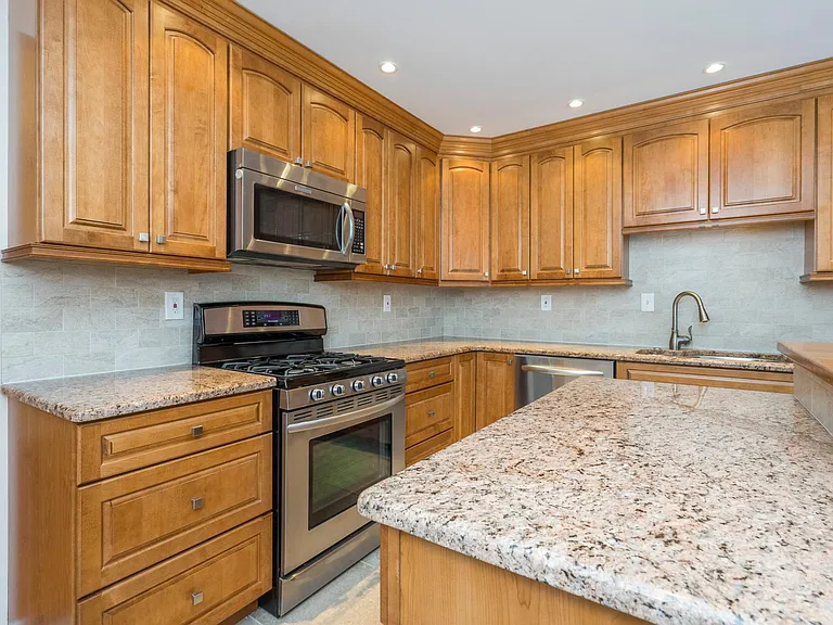 13 Sweetwater Cir — Photo 5