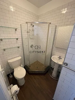 Rented by Citi Nest Group LLC | media 23