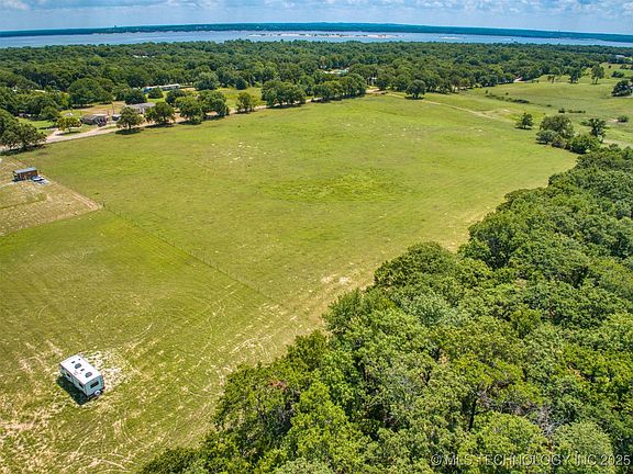 5th image of Edge Rd