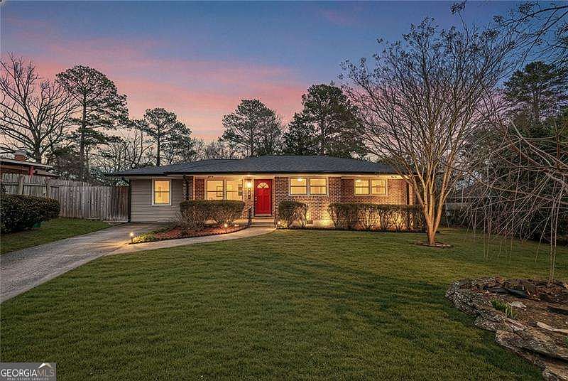 1st image of 2971 Belaire Cir