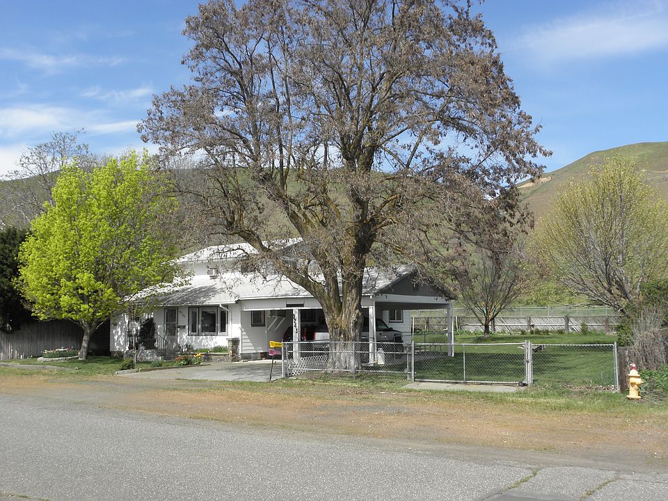 Drive-thru gate-RV parking