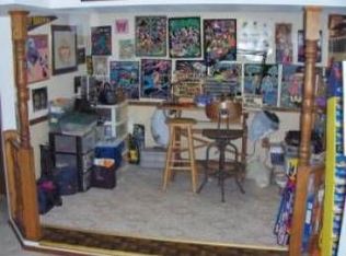 W147N8303 Manchester Dr, Menomonee Falls, WI 53051