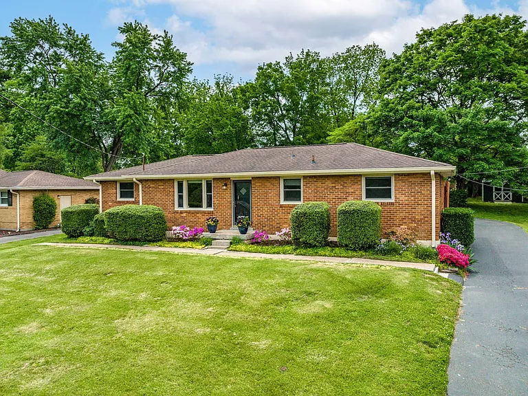 4805 Merrill Ln — Photo 23