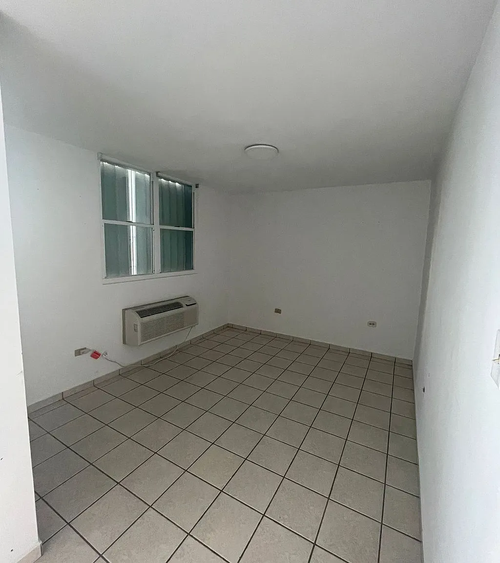 3 bed, 2.0 bath, 1499 sqft, $1,800 — Photo 4