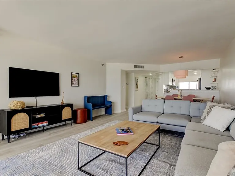 1290 Gulf Blvd #1102 — Photo 7