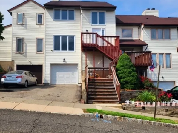 2 Sickle St, Dover Town, NJ 07801