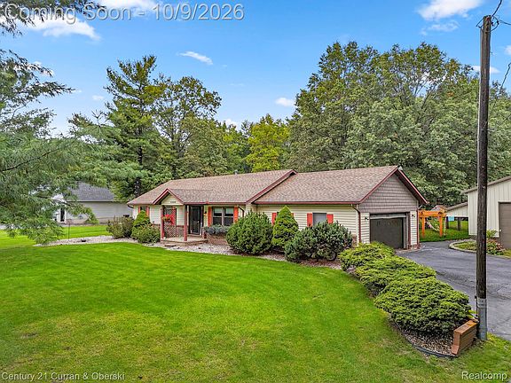 2nd image of 43040 Willis Rd