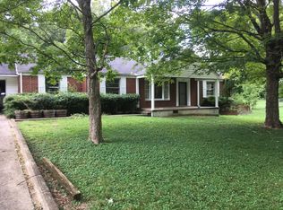 1616 Peerman Dr, Nashville, TN 37206