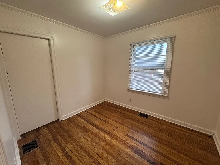 2123 Madison St — Photo 19