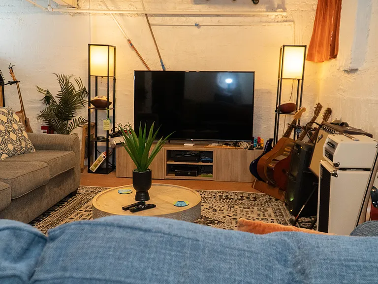 302 N Mulberry St — Photo 14