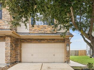 3206 Pearl Bluff Ln, Houston, TX 77047