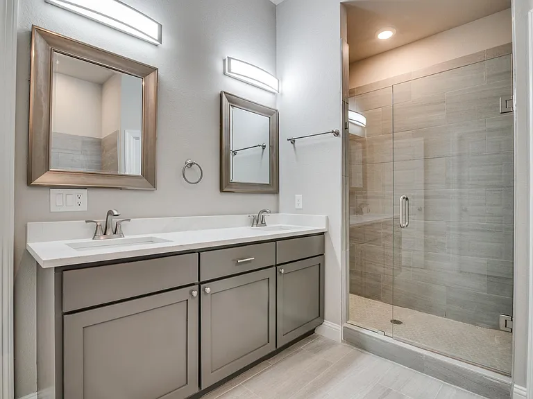 2800 Rodeo Dr — Photo 4