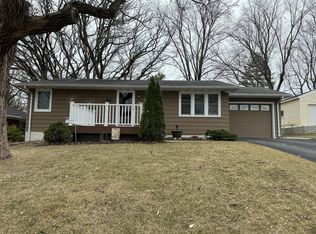 1907 Bellview Ln, Albert Lea, MN 56007